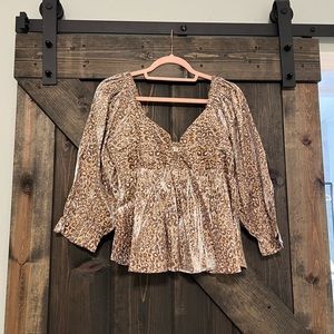 Shimmering NWOT Leopard Print Top